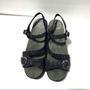 Dansko Shagreen Black & Silver Sandals sz 39